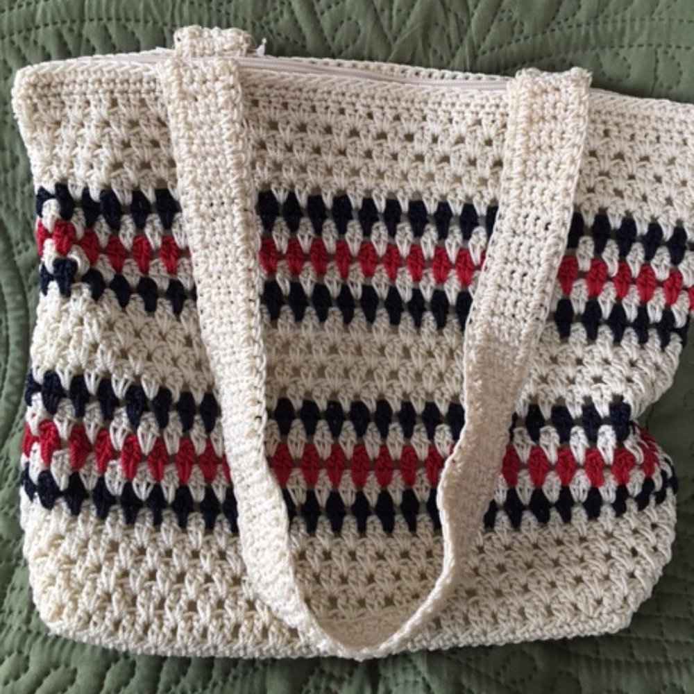Croft & Barrow Crochet Purse